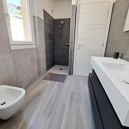 Ferienhaus Immobillario - Lakes Dream